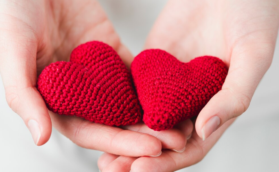 Mengapa Jatuh Cinta Bisa Mengubah Tubuh dan Pikiran Manusia? Ini Penjelasan Ilmiahnya